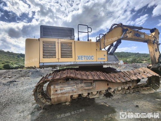 徐工XE700C履带式挖掘机