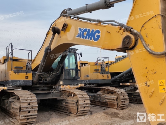 徐工XE800D履带式挖掘机