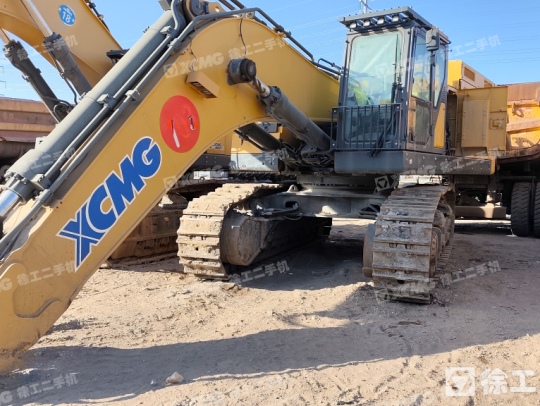 徐工XE800D履带式挖掘机