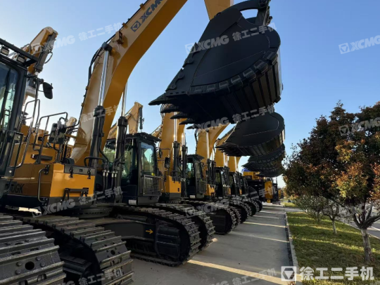 徐工XE700GK履带式挖掘机