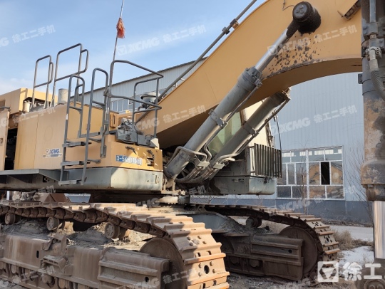 徐工XE750D履带式挖掘机