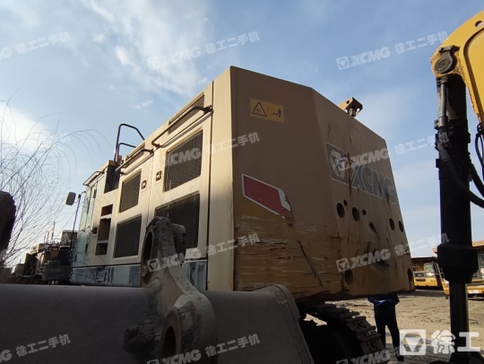 徐工XE750D履带式挖掘机