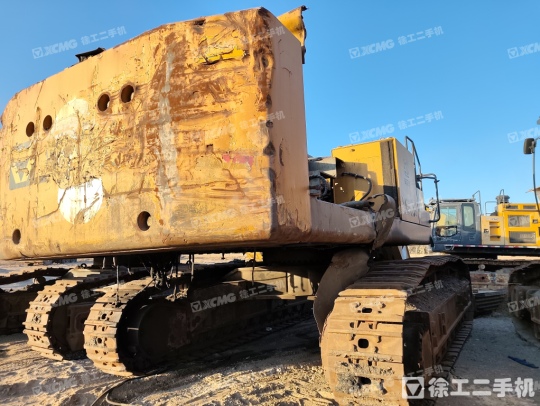 徐工XE900D履带式挖掘机