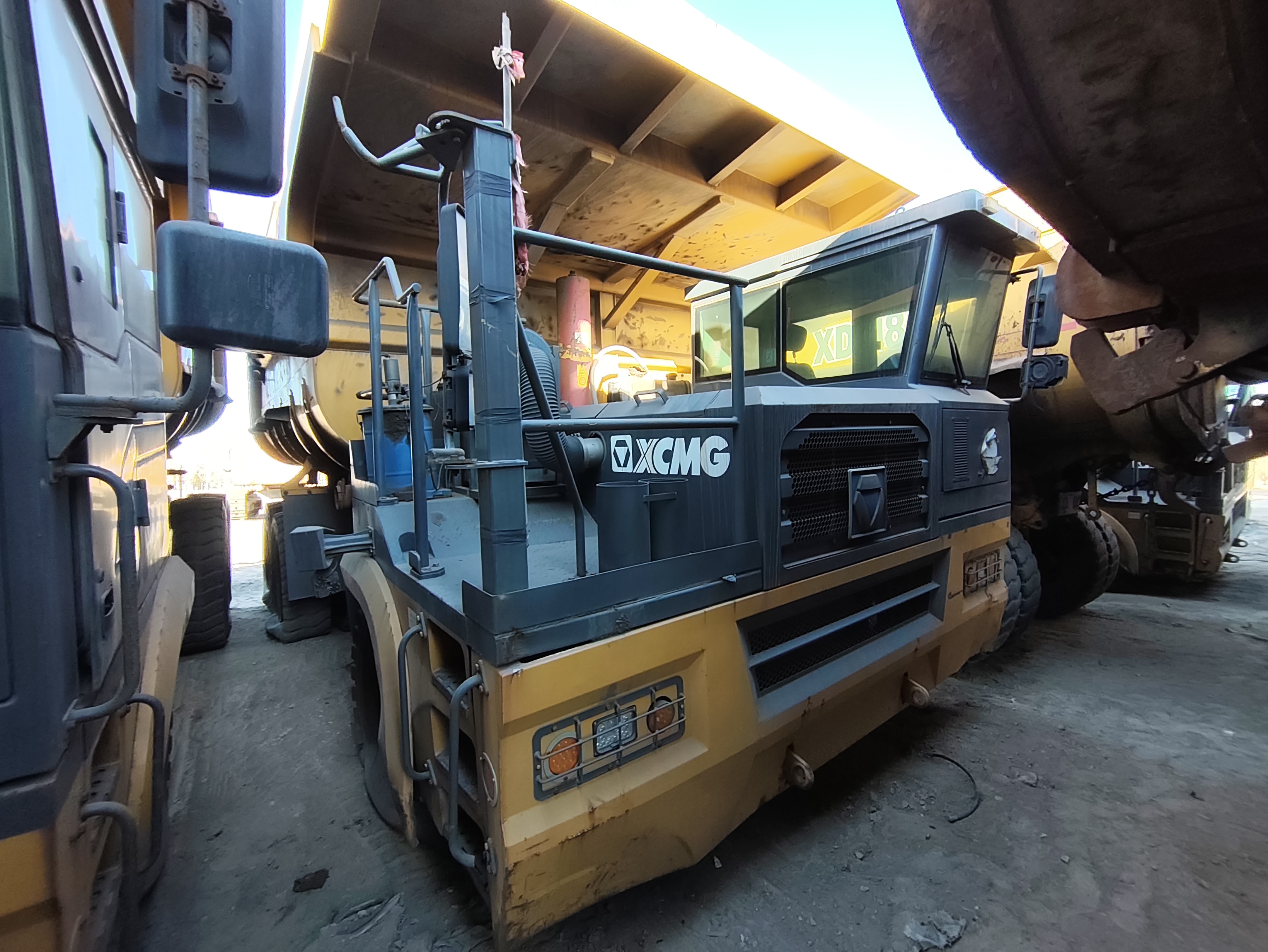 徐工XDM80宽体车