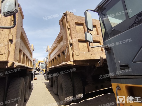 徐工XDR80T宽体车