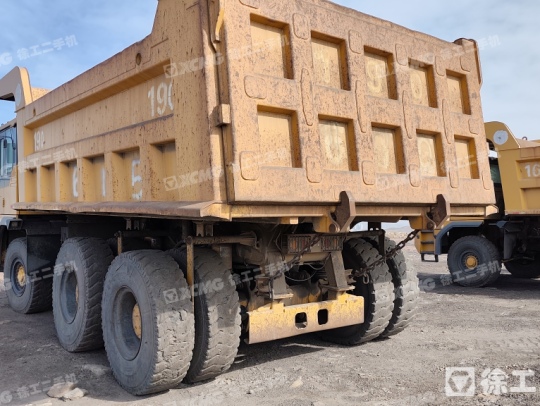 徐工XDR80T宽体车