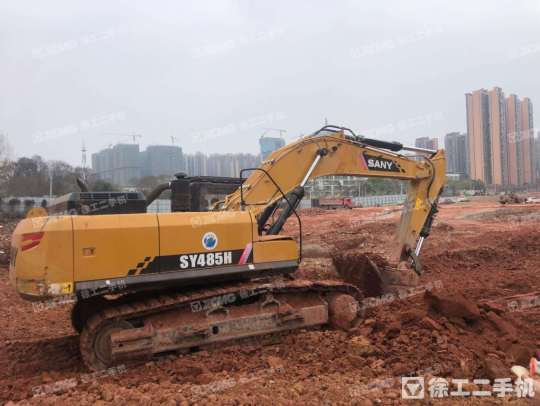 三一重工SY485C履带式挖掘机