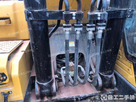 三一重工SY485C履带式挖掘机