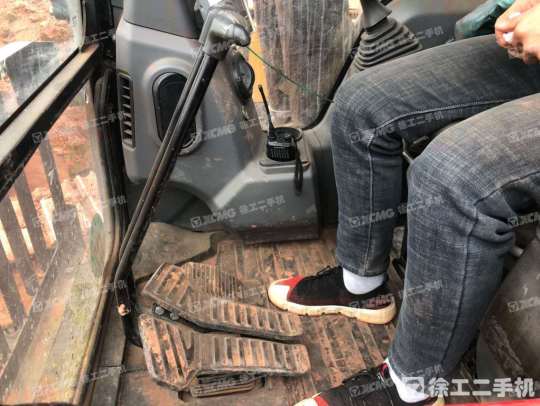 三一重工SY485C履带式挖掘机