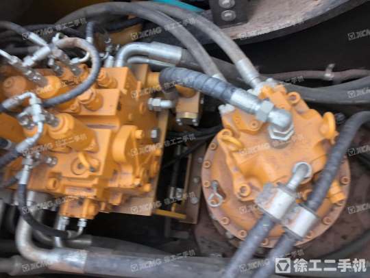 三一重工SY485C履带式挖掘机