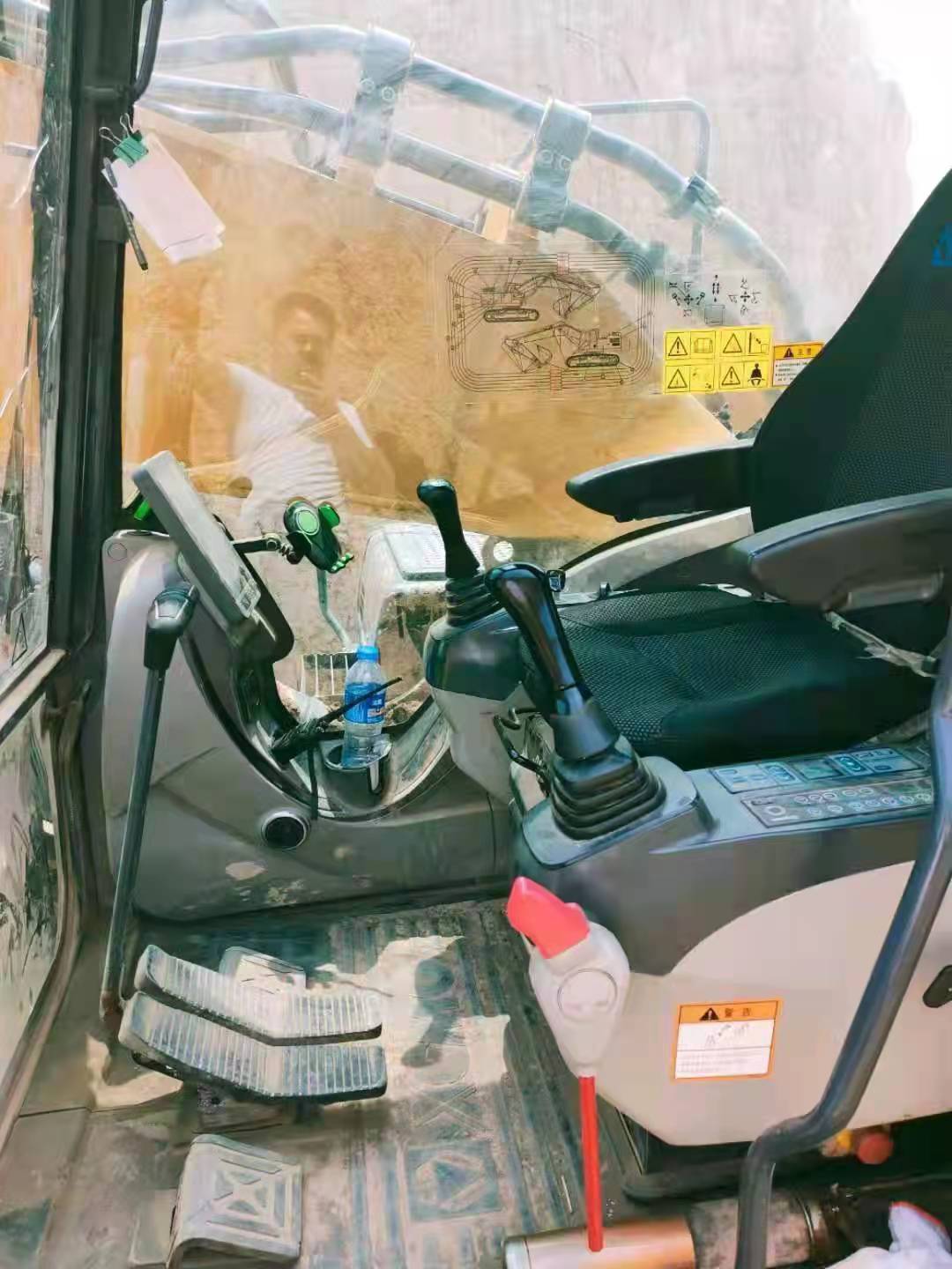 徐工XE500HB履帶式挖掘機