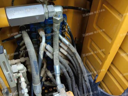 徐工XE75DA履带式挖掘机