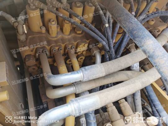 卡特彼勒320D2履带式挖掘机