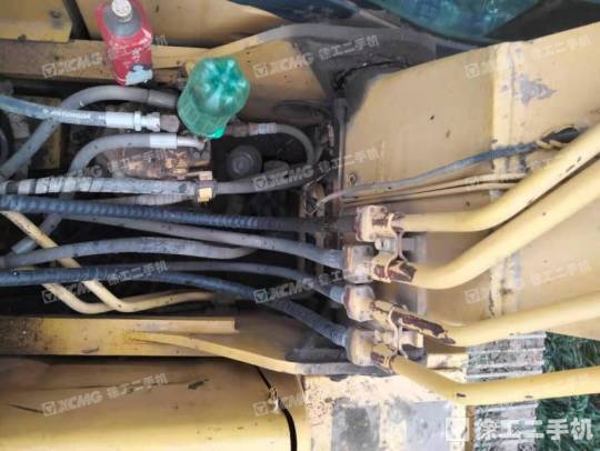 小松PC240-8履带式挖掘机