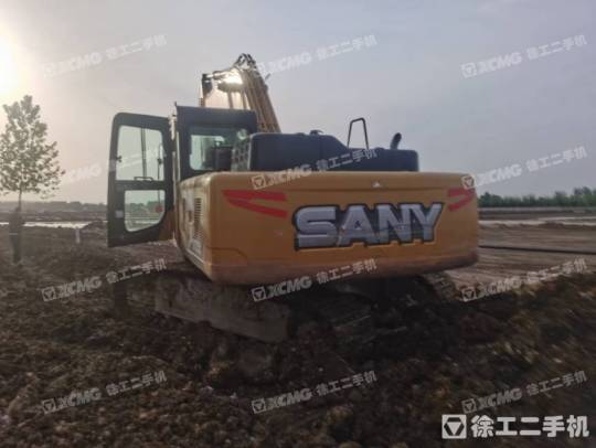 三一重工SY205履带式挖掘机