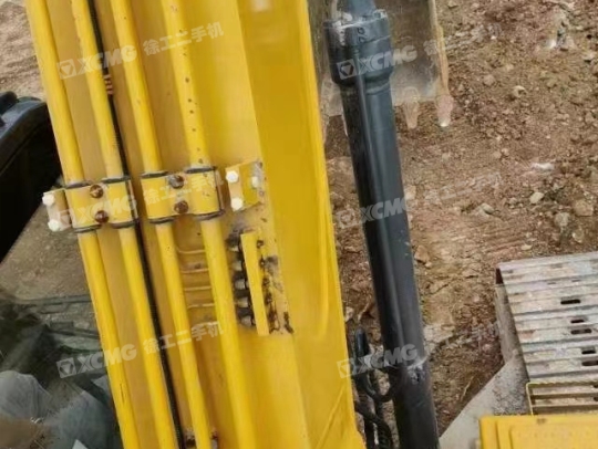 柳工CLG922履带式挖掘机