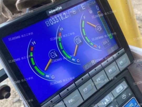 小松PC200-8履带式挖掘机