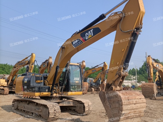 卡特彼勒320D2履帶式挖掘機