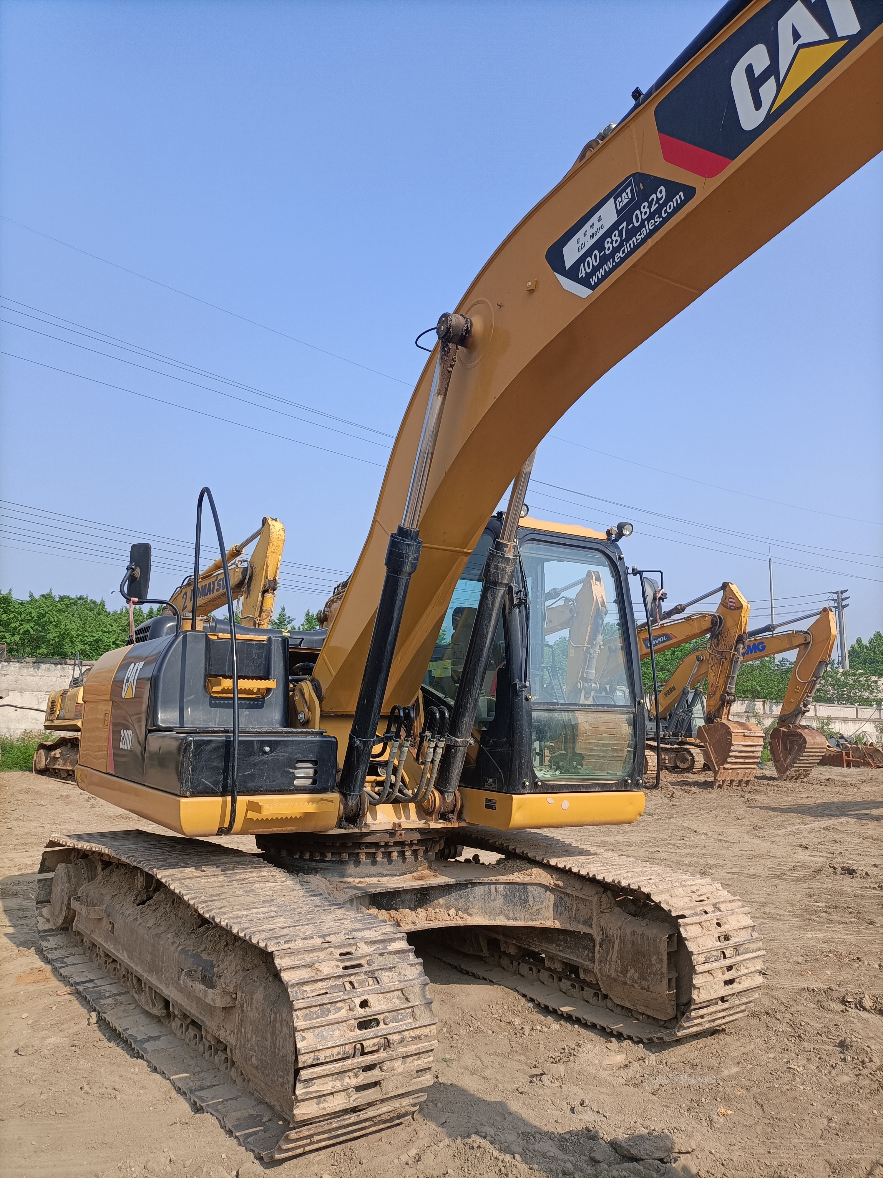 卡特彼勒320D2履帶式挖掘機(jī)
