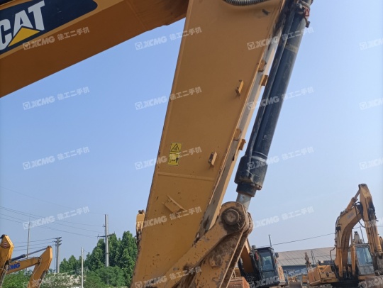 卡特彼勒320D2履帶式挖掘機