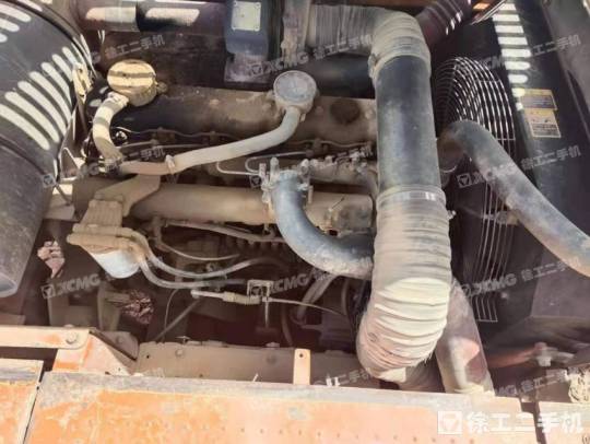 斗山DX380履带式挖掘机