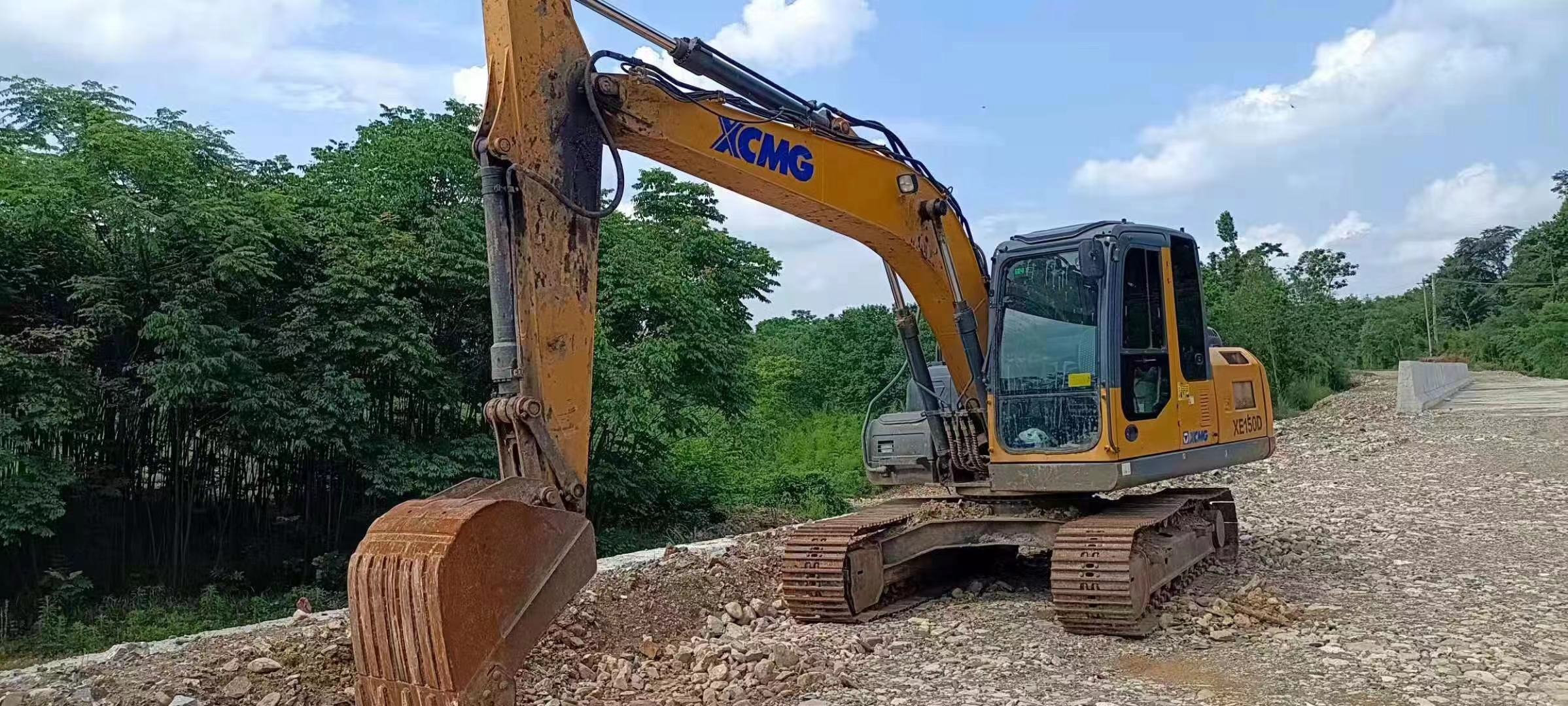 徐工XE135履帶式挖掘機