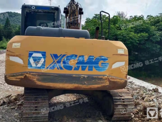 徐工XE135履带式挖掘机