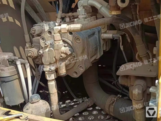 徐工XE135履带式挖掘机