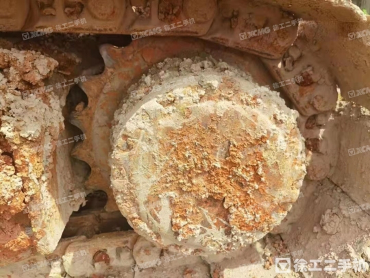 龙工LG6225履带式挖掘机