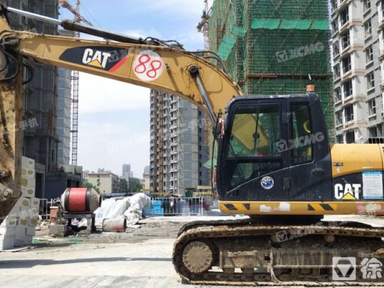 卡特彼勒320D履带式挖掘机