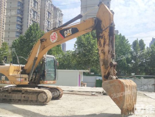 卡特彼勒320D履带式挖掘机