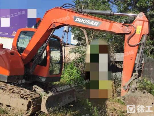 斗山DX75履带式挖掘机