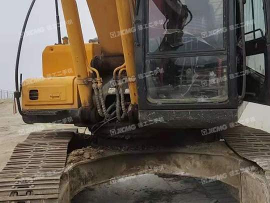 現代R225履帶式挖掘機