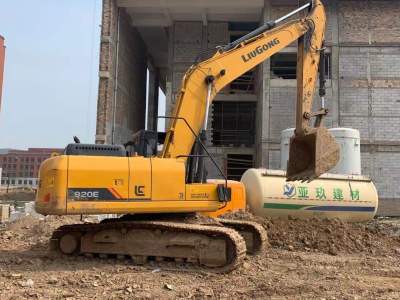 柳工CLG920轮式装载机