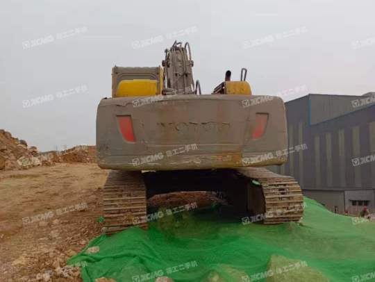 沃尔沃EC210履带式挖掘机