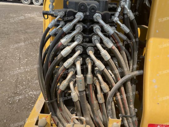 徐工XE60履带式挖掘机