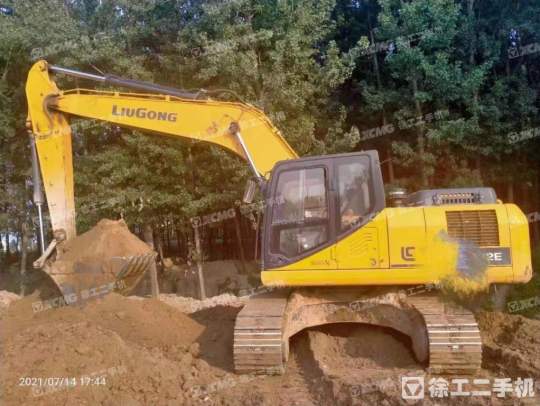 柳工CLG922履带式挖掘机