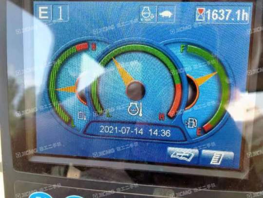 柳工CLG922履带式挖掘机