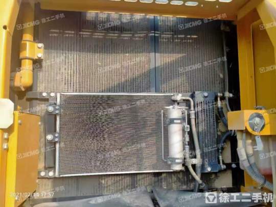 柳工CLG922履带式挖掘机