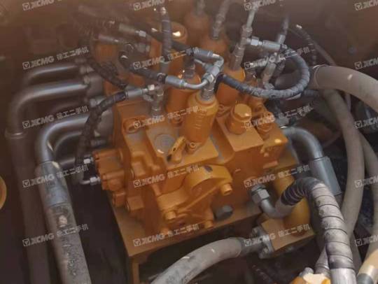 三一重工SY485履带式挖掘机