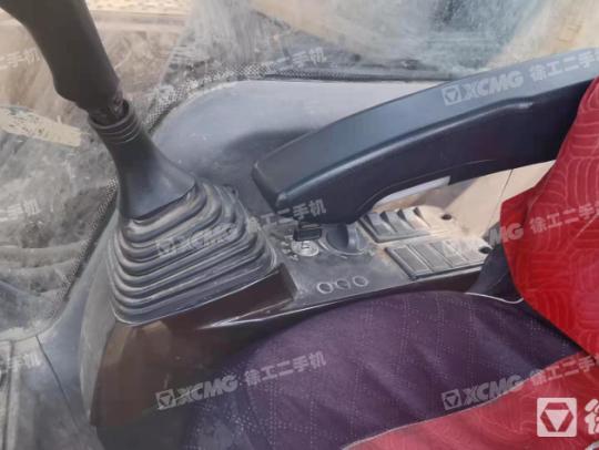 三一重工SY485履带式挖掘机