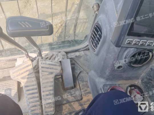 三一重工SY485履带式挖掘机