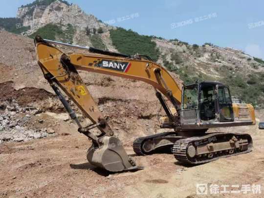 三一重工SY245履带式挖掘机