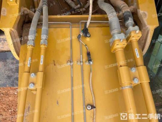 卡特彼勒330D履带式挖掘机