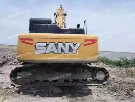 三一重工SY205履带式挖掘机