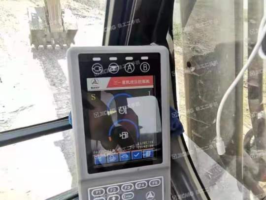 三一重工SY205履带式挖掘机