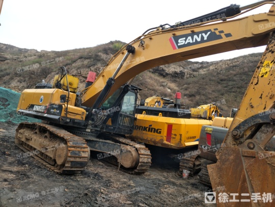 三一重工SY485履带式挖掘机