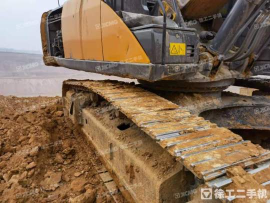 三一重工SY485履带式挖掘机