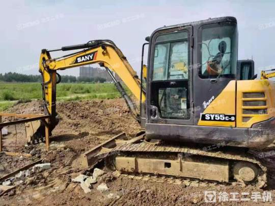 三一重工SY55履带式挖掘机