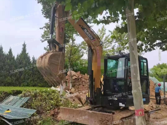 三一重工SY60履带式挖掘机